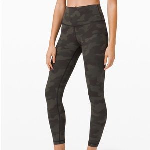 Lululemon Wunder Under 25” crop leggings
